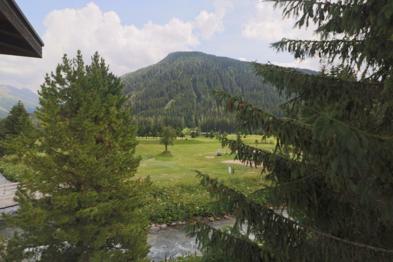 Golf Apartments - Schmid Davos Eksteriør billede