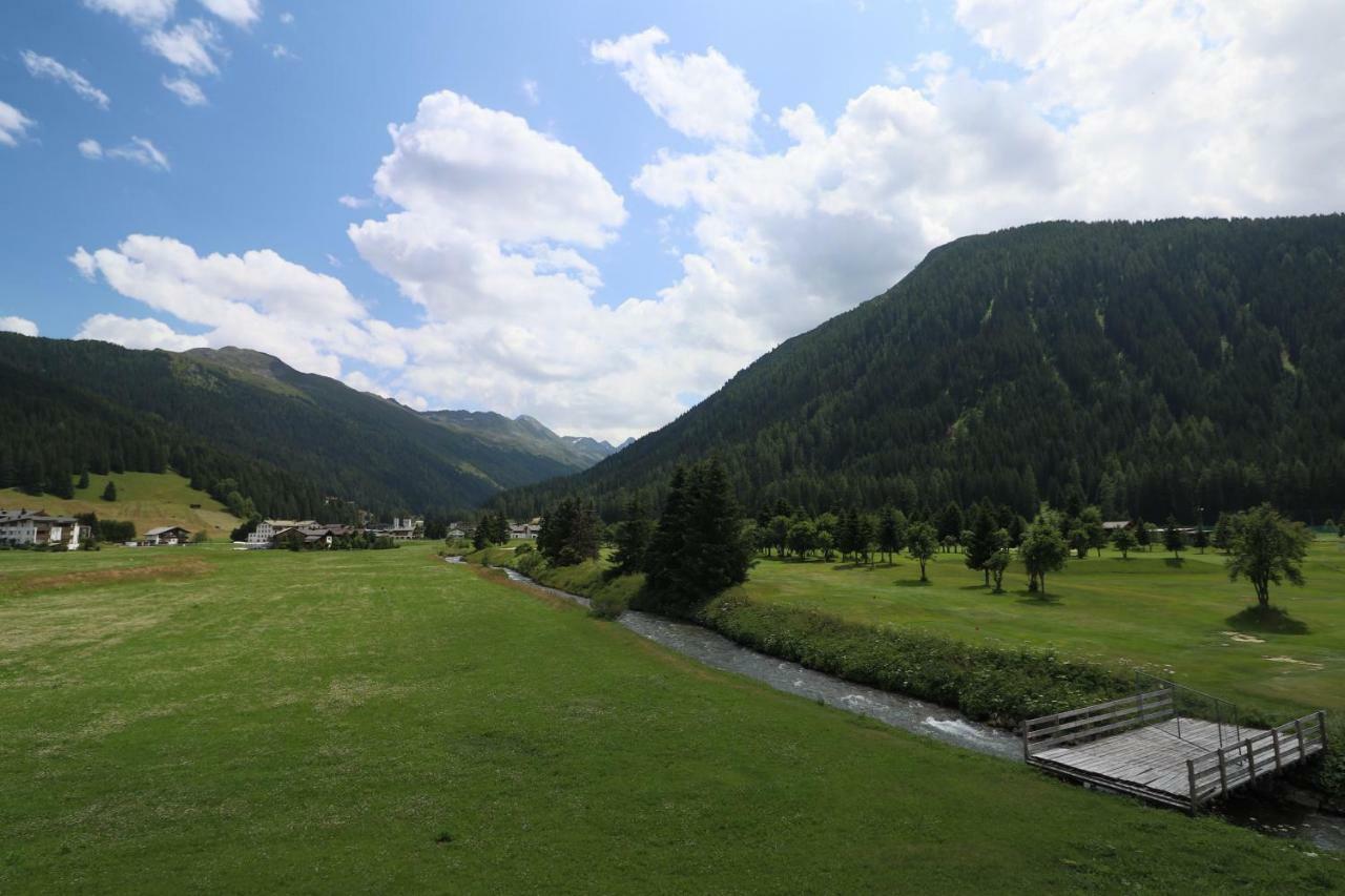 Golf Apartments - Schmid Davos Eksteriør billede
